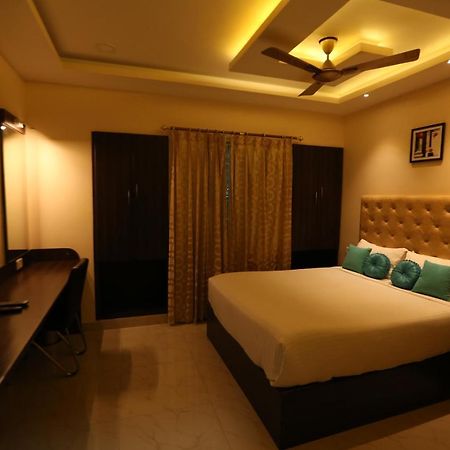 Almas Inn Hotels & Resorts チェンナイ エクステリア 写真